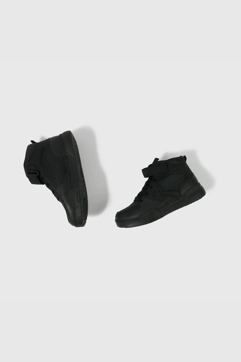 ZAPATILLA ESCOLAR NEGRA CAÑA ALTA UNISEX - 4