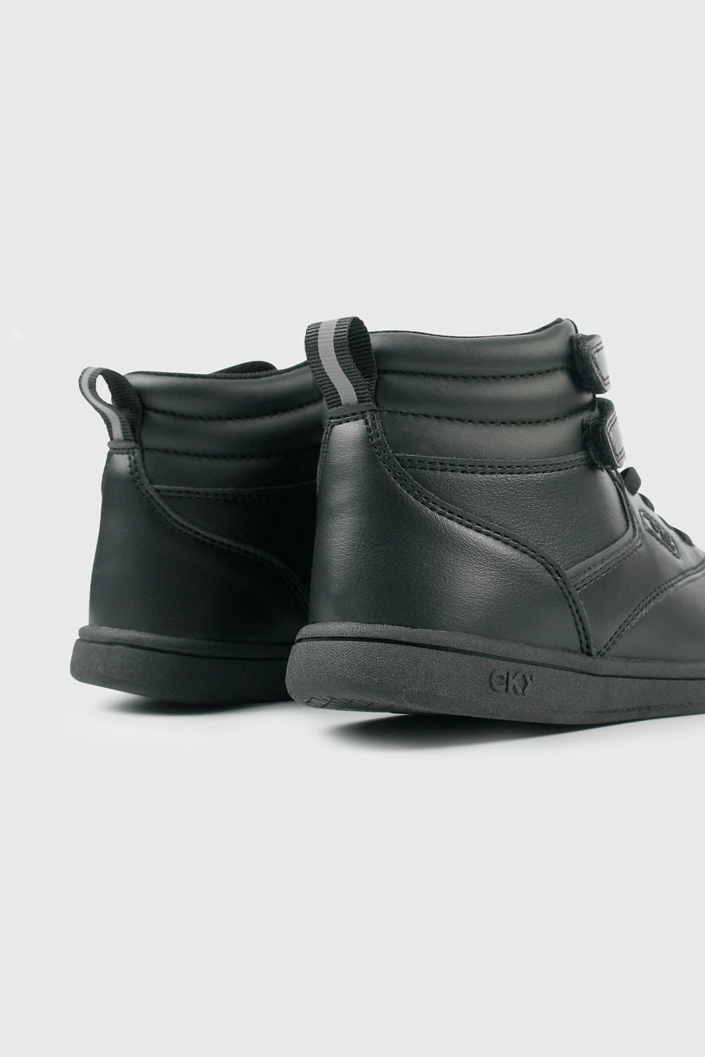ZAPATILLA ESCOLAR NEGRA CAÑA ALTA CON VELCRO NIÑA 30 AL 41 - 5