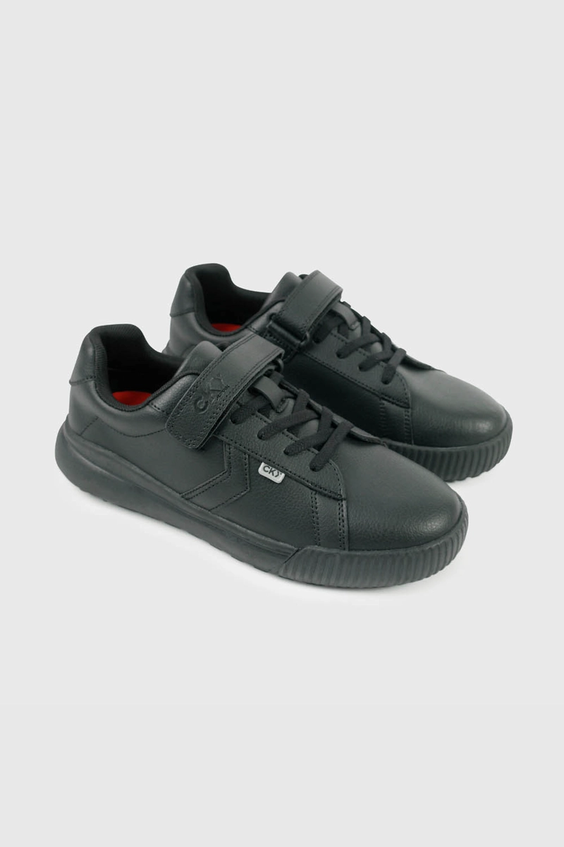 ZAPATILLA ESCOLAR NEGRA PARA NIÑO CON VELCRO SENIOR - 1