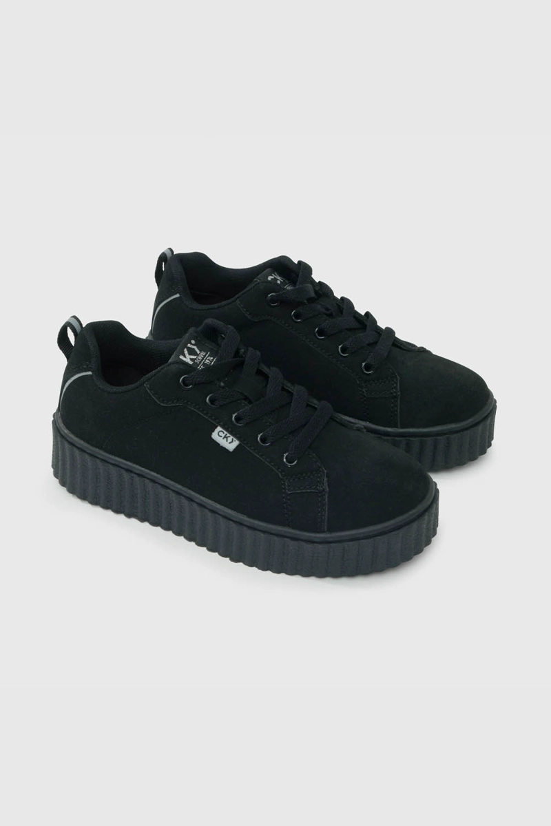 ZAPATILLA ESCOLAR NEGRA CON PLATAFORMA Y CORDON PARA NIÑA - 1