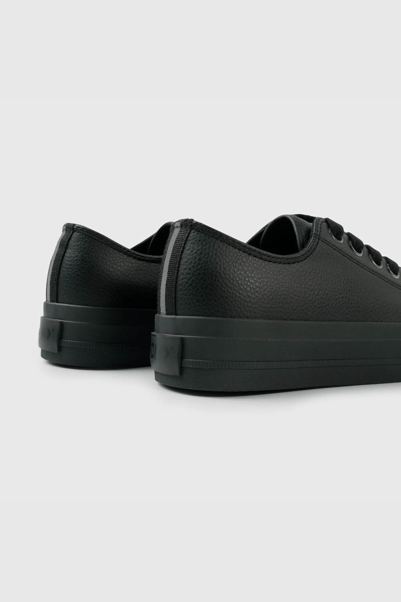 ZAPATILLA NEGRA CON PLATAFORMA - 5