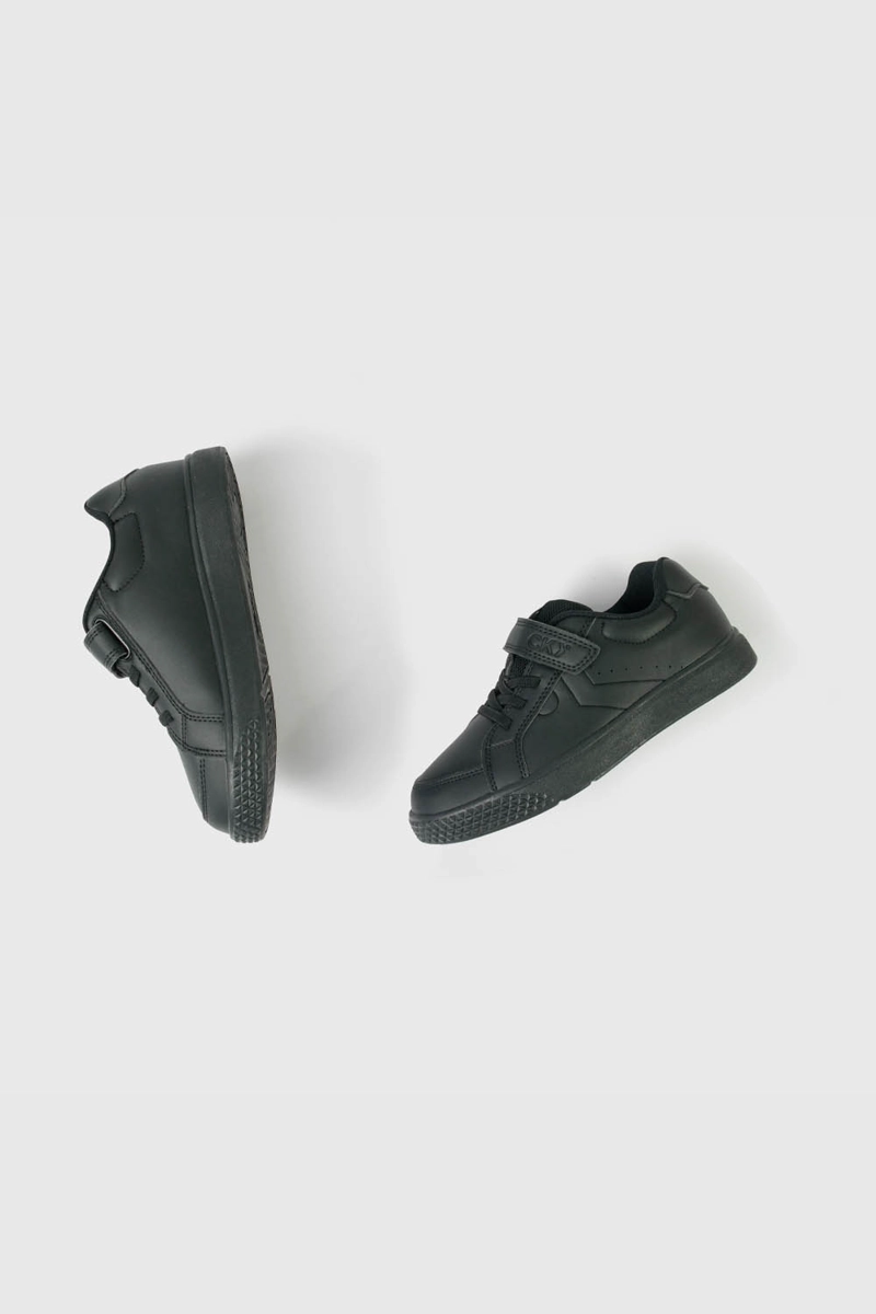 ZAPATILLA ESCOLAR UNISEX NEGRA CON VELCRO - 4