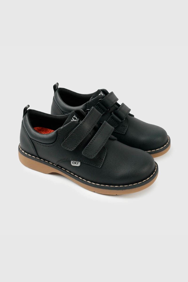 ZAPATO ESCOLAR NEGRO DE CUERO DOBLE VELCRO - 1
