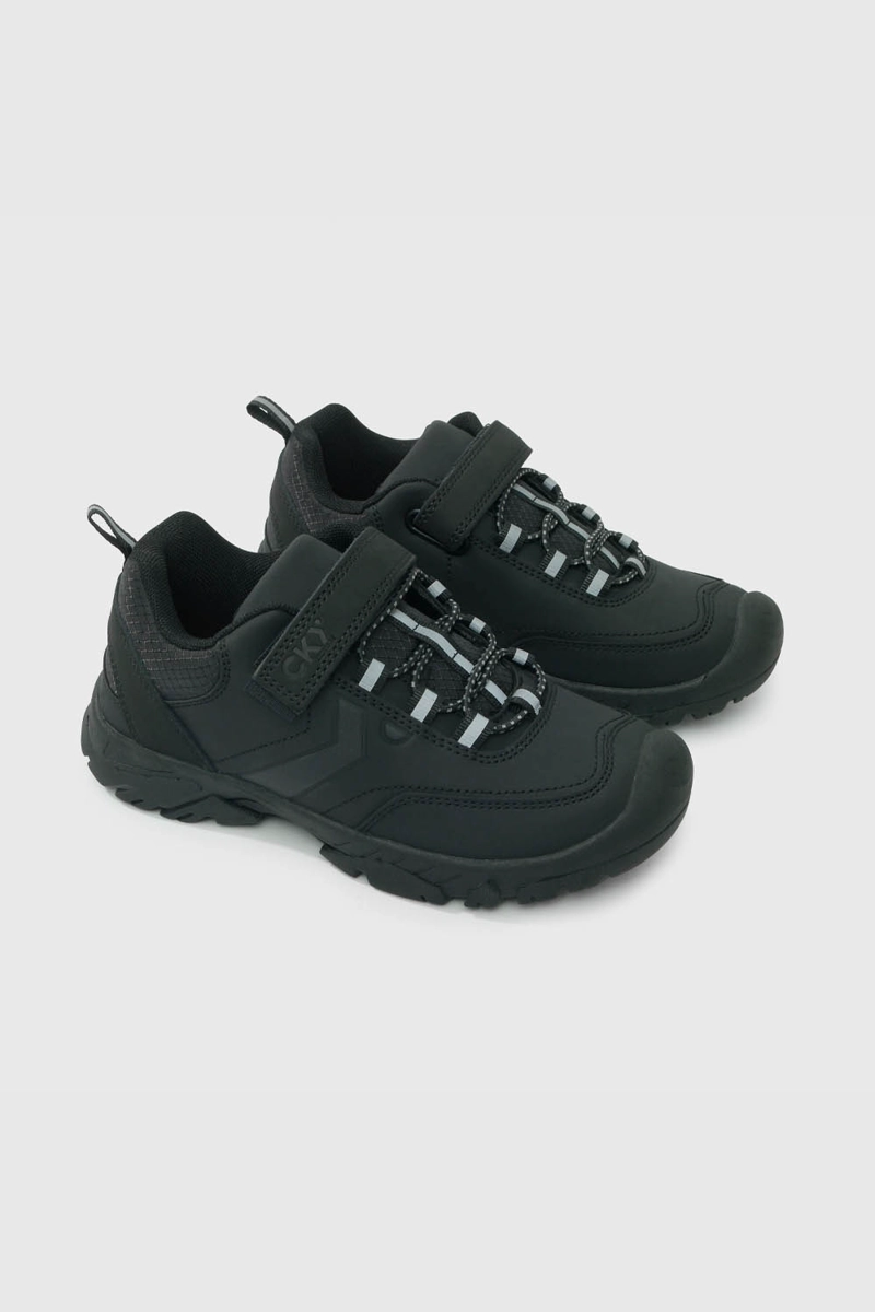 ZAPATO ESCOLAR NEGRO CON VELCRO PARA NIÑO - 1