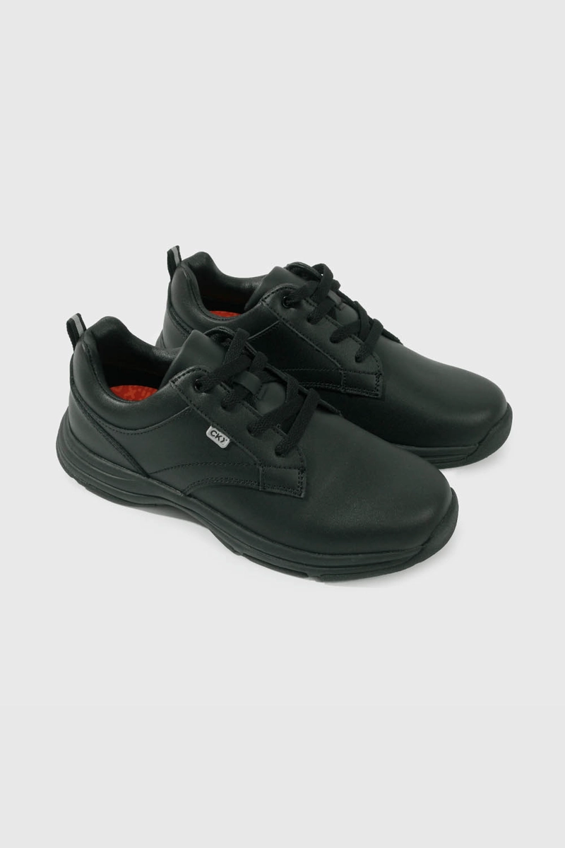 ZAPATO ESCOLAR NEGRO DE CUERO CON CORDON - 1