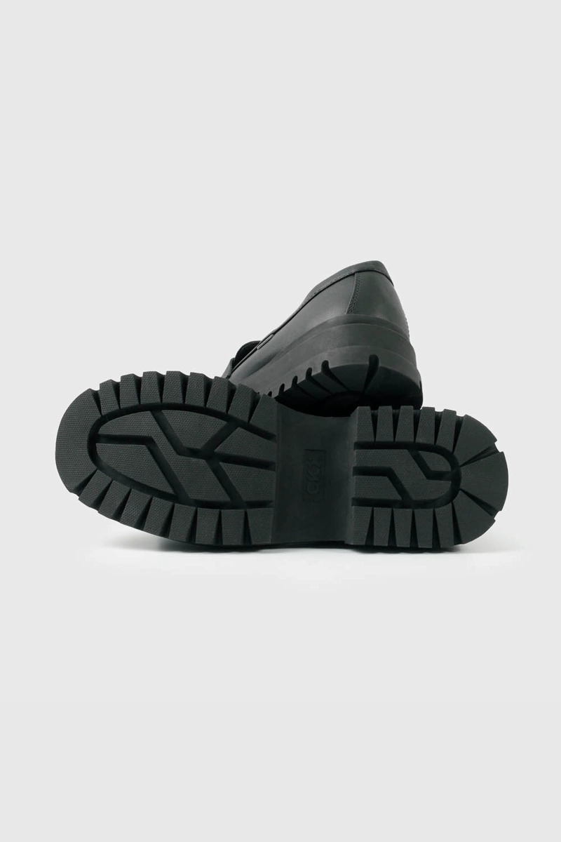 MOCASIN ESCOLAR NEGRO CON PLATAFORMA - 3