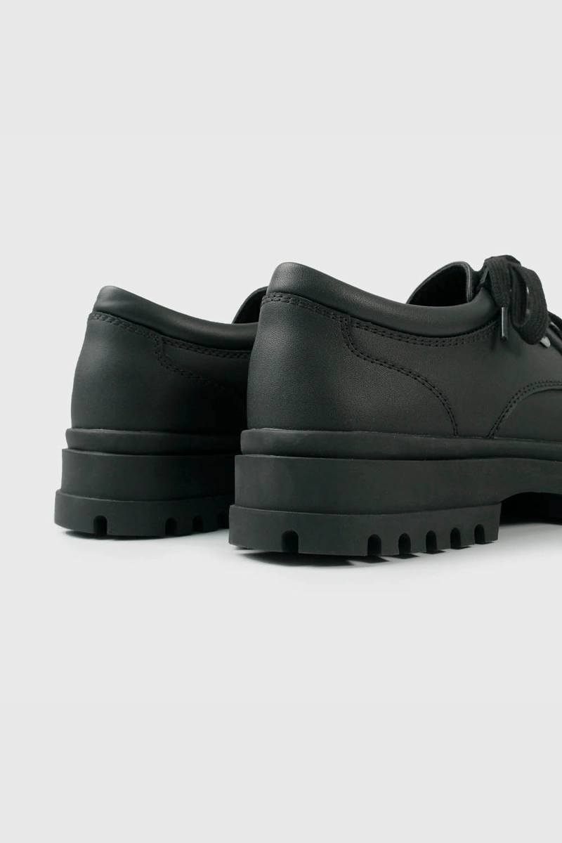 ZAPATO ESCOLAR NEGRO DE CUERO CON PLATAFORMA Y CORDONES NIÑA - 5
