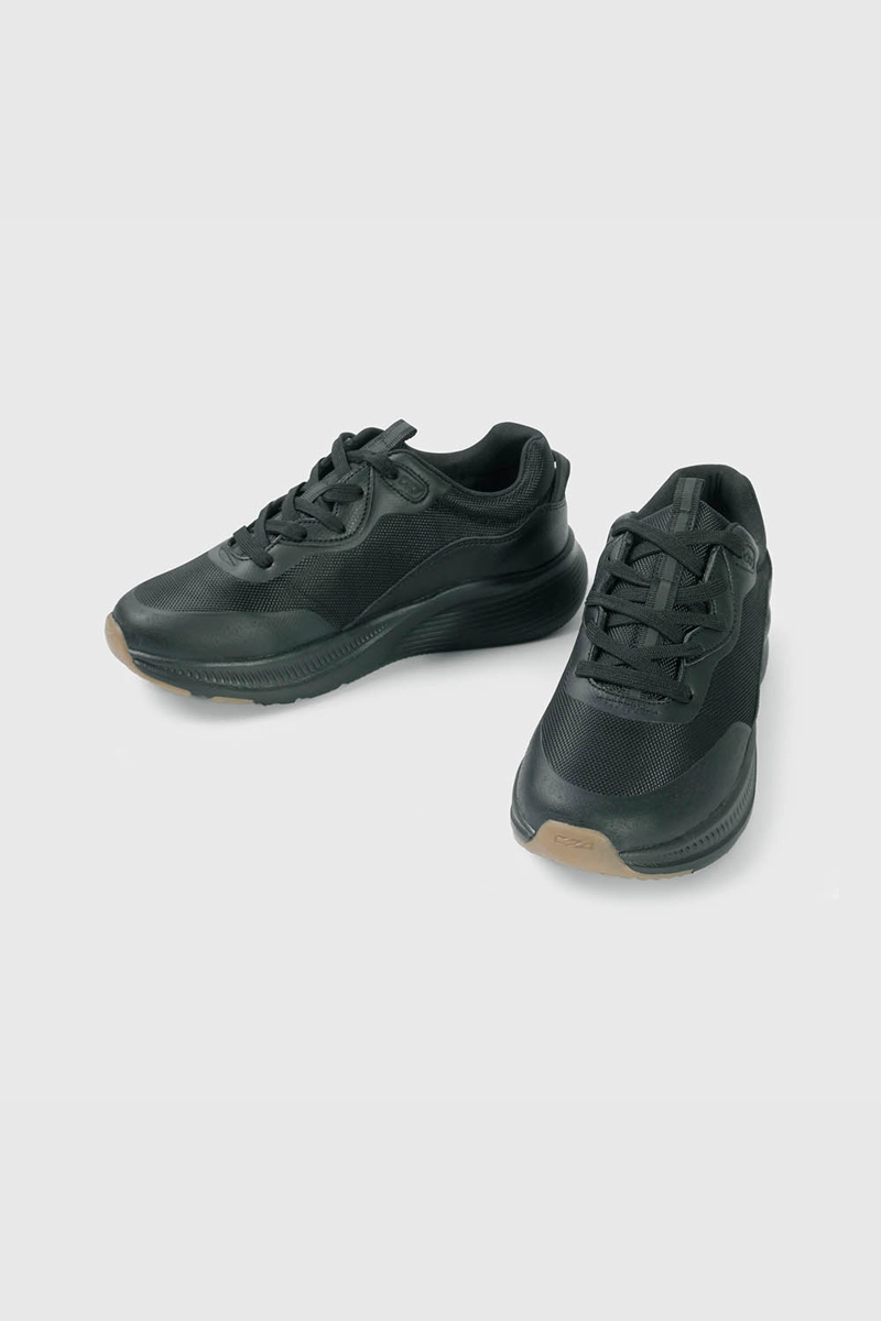 ZAPATILLA ESCOLAR NEGRA CON CORDON DE NIÑO - 4