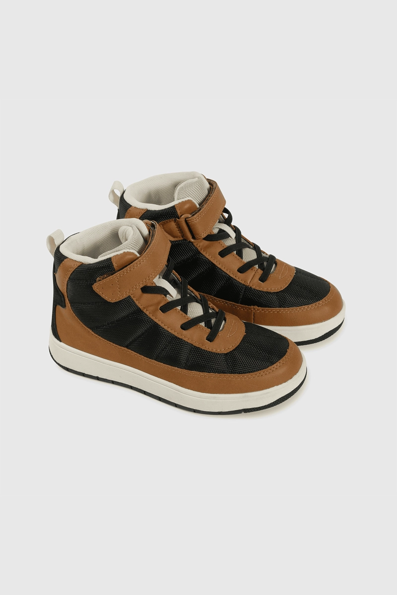 BOTIN COLECCION CAFE DE NIÑO CON VELCRO Y CORDON ELASTICO TALLA 28 AL 38 - 1