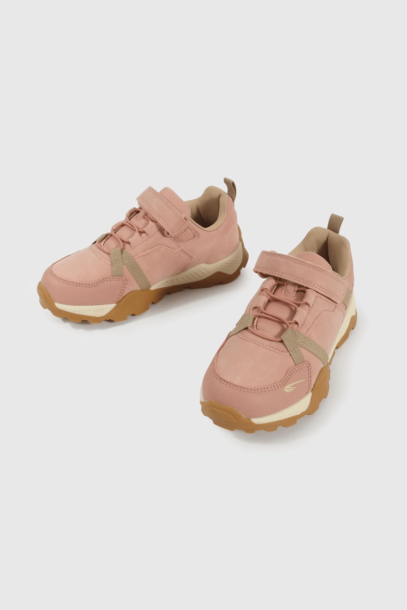 ZAPATILLA OUTDOOR DE NIÑA ROSADO CAÑA BAJA VELCRO Y CORDON - 4
