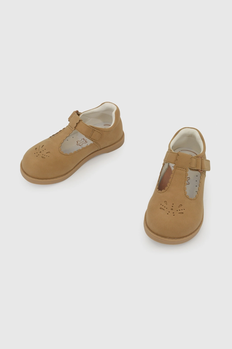 REINA CAMEL NIÑA 7463 COLLOKY - 5