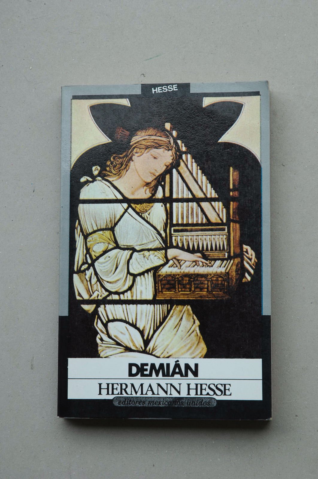 DEMIÁN - 1