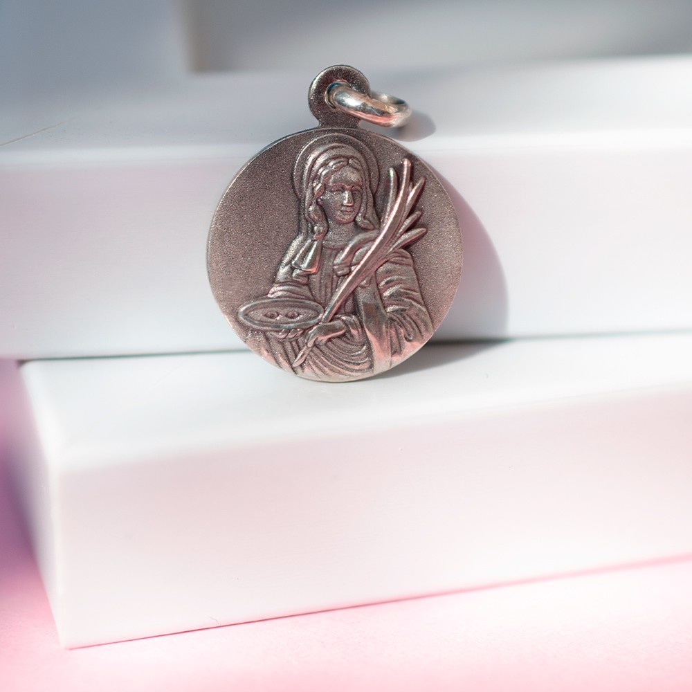 MEDALLA LUCIA PLATA 16MM - 2