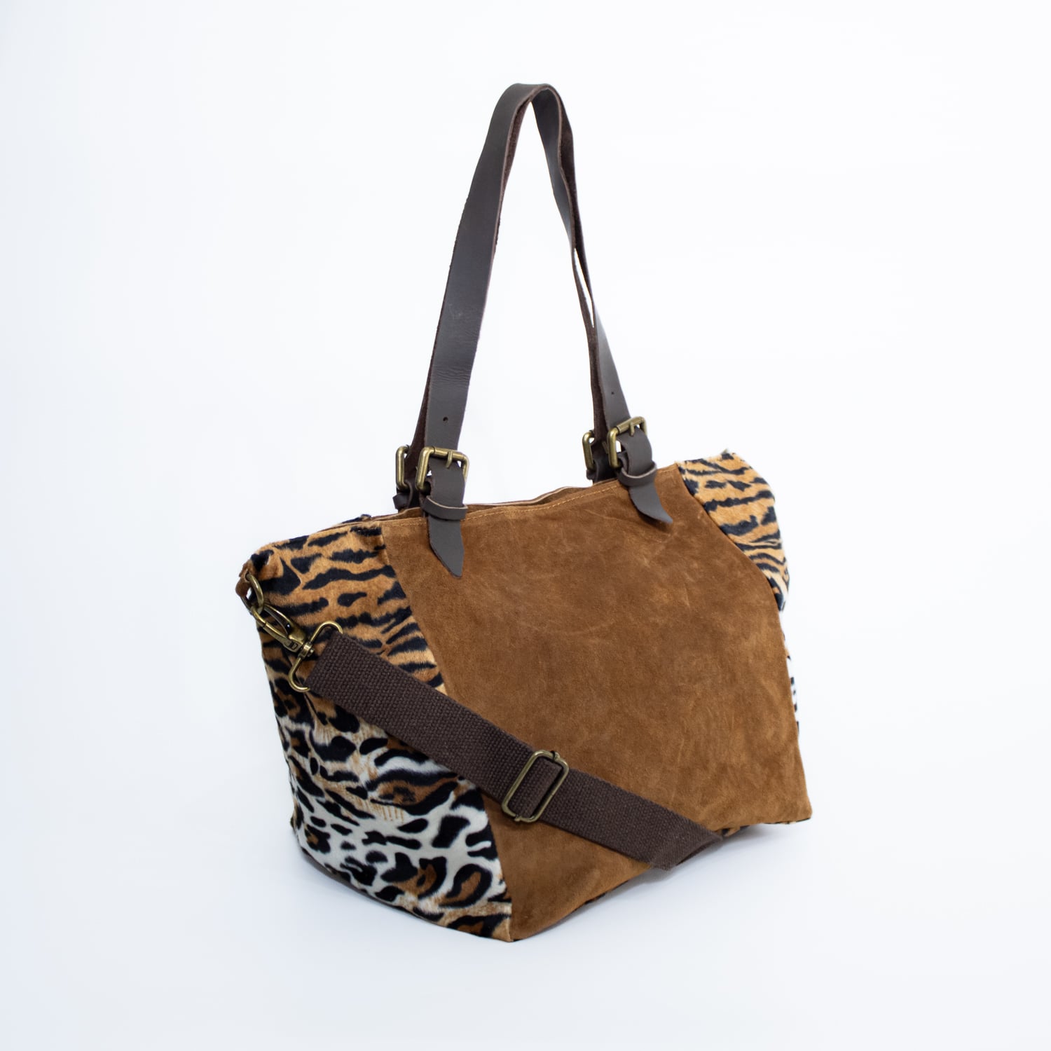 CARTERA RENO CON FLECOS LEO CHOCOLATE MAILEA - 2