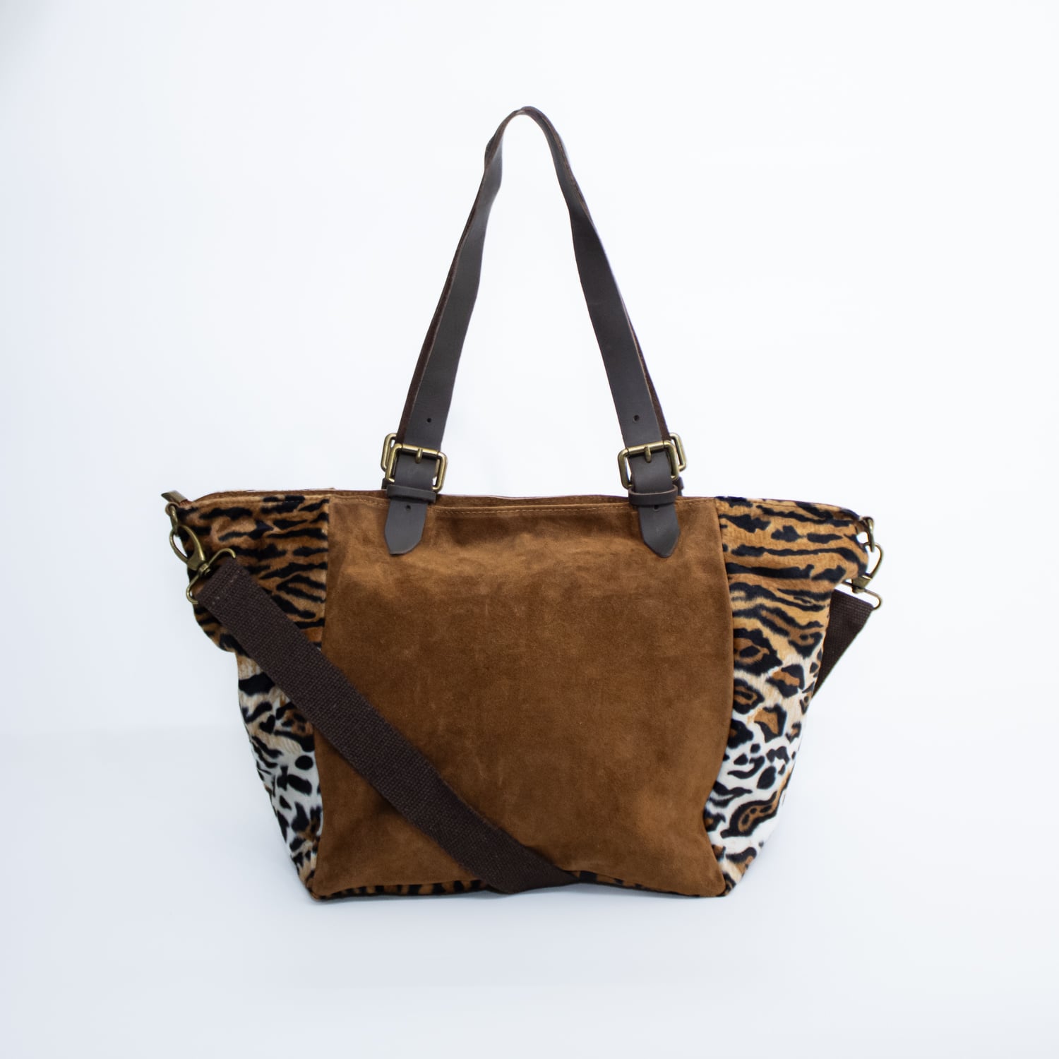 CARTERA RENO CON FLECOS LEO CHOCOLATE MAILEA - 3