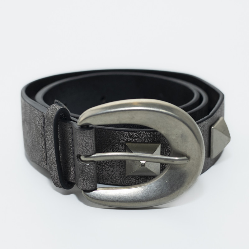 CINTURON RECTO PIRAMIDES METAL ASFALTO - 1
