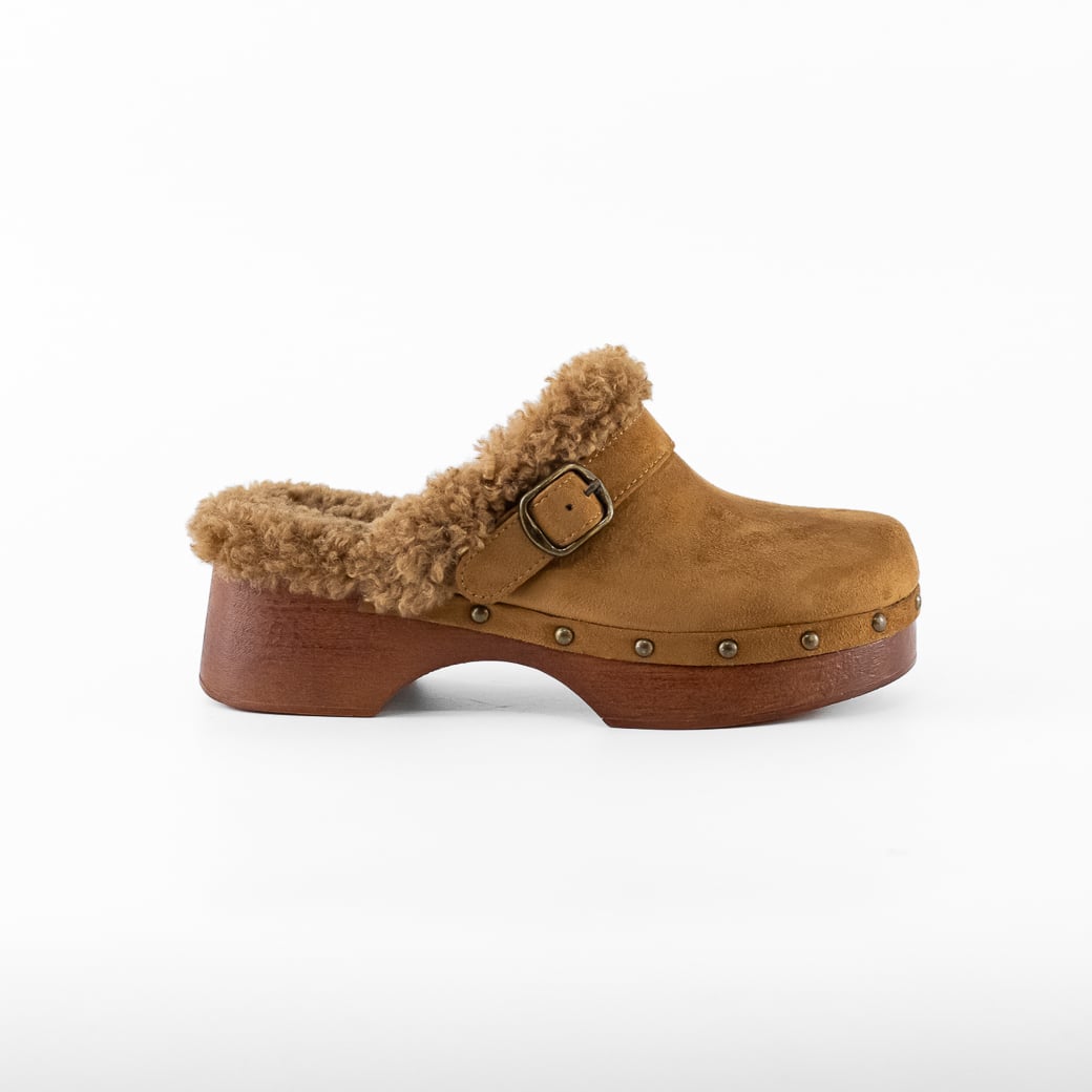 ZUECO CHIPORRO CON HEBILLA 926 MUJER CAMEL MAILEA - 1
