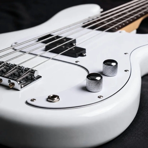 BAJO ELECTRICO IBRAH P-BASS 5 CUERDAS ROJO + AMPLIFICADOR PRA20W + ACCESORIOS - 8