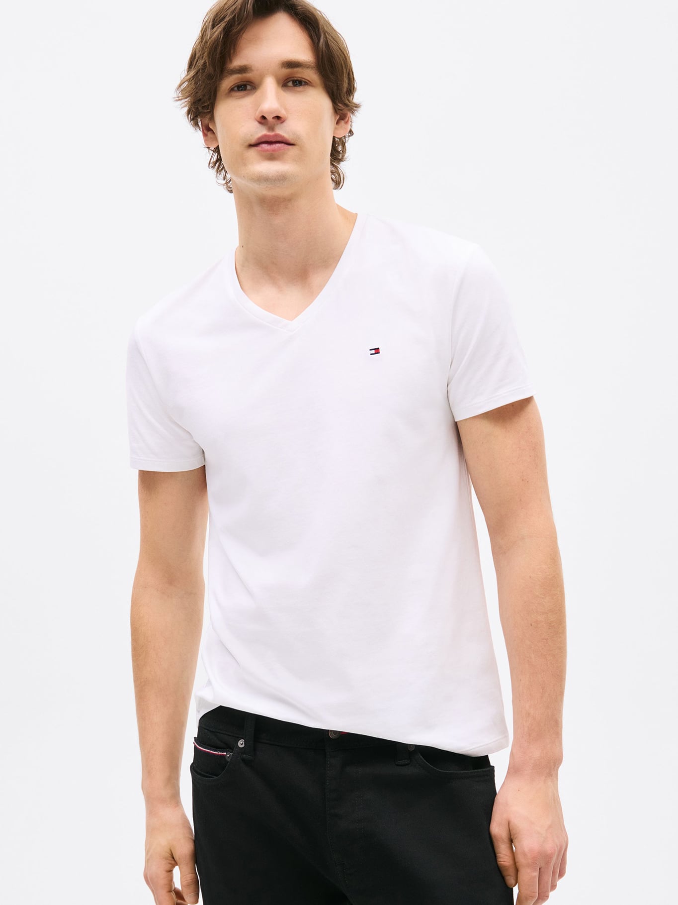 POLERA ESSENTIAL V-NECK SLIM FIT - 1