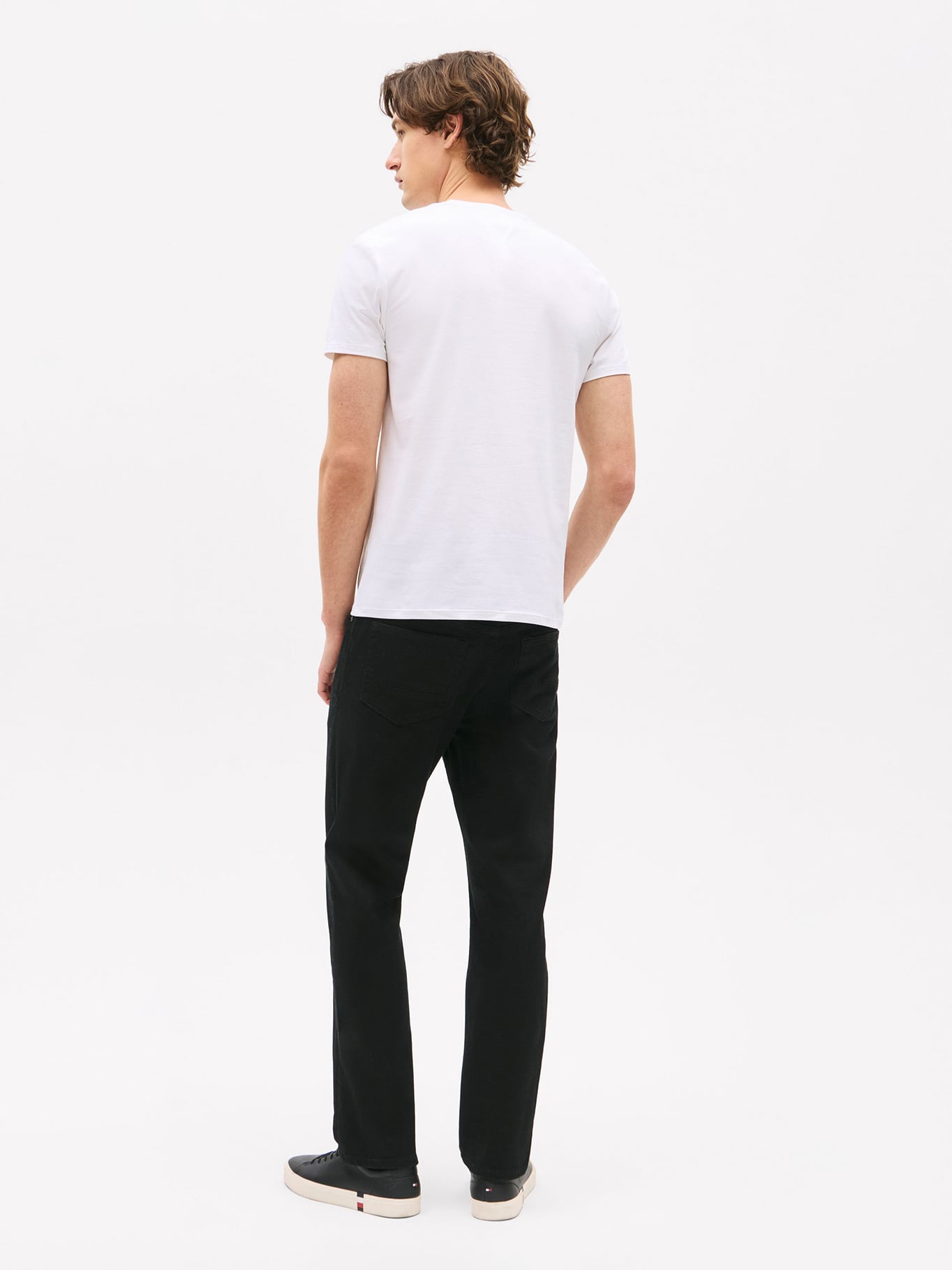POLERA ESSENTIAL V-NECK SLIM FIT - 3