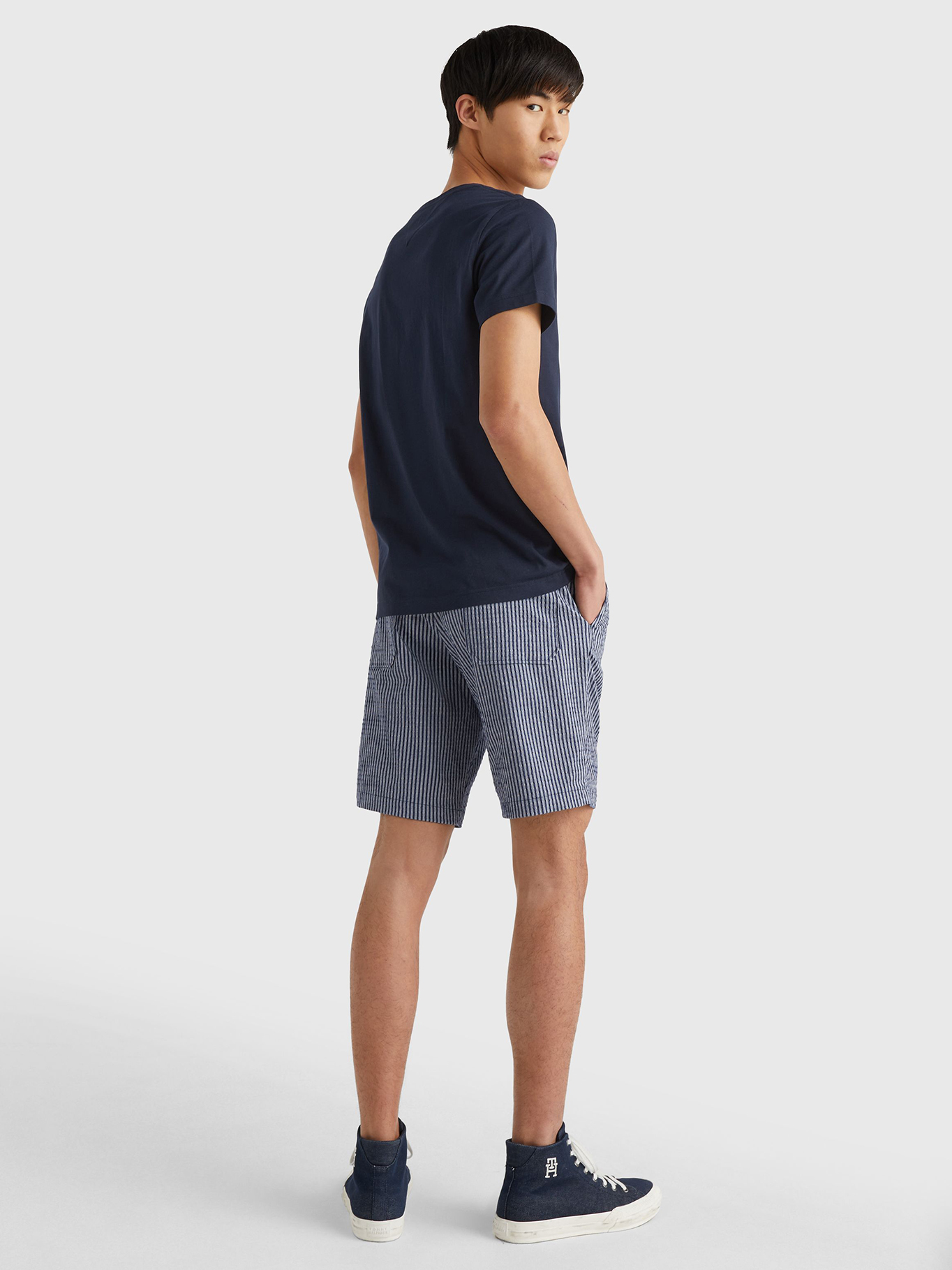 POLERA ESSENTIAL V-NECK SLIM FIT - 3