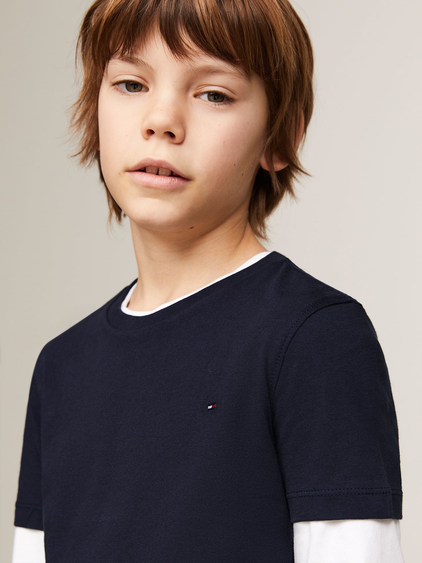POLERA DE NIÑO ESSENTIAL C-NECK - 4