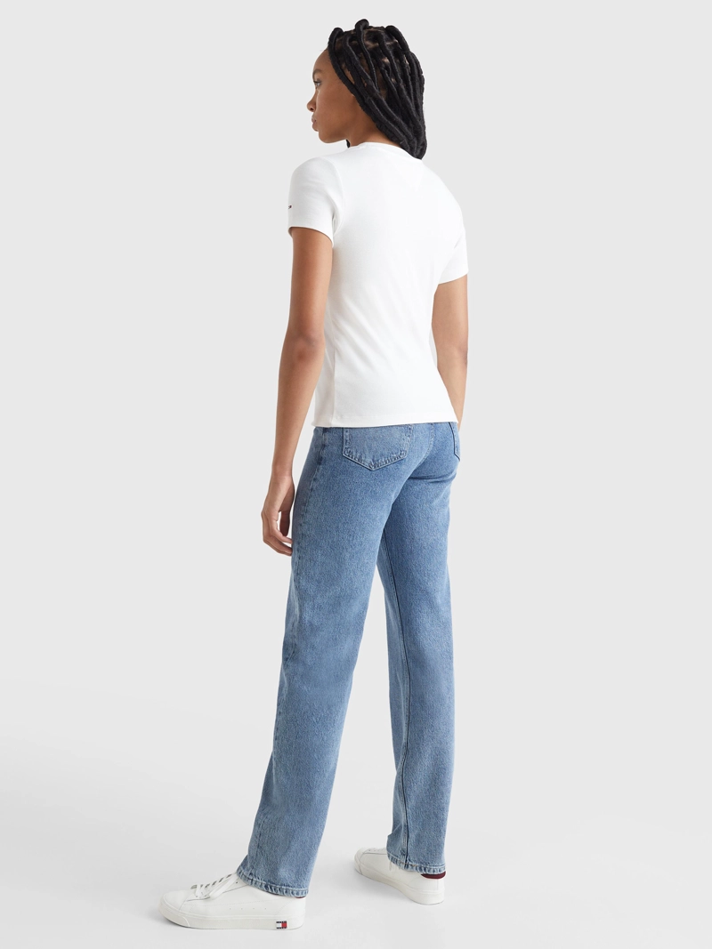 POLERA ESSENTIAL CON LOGO - 3