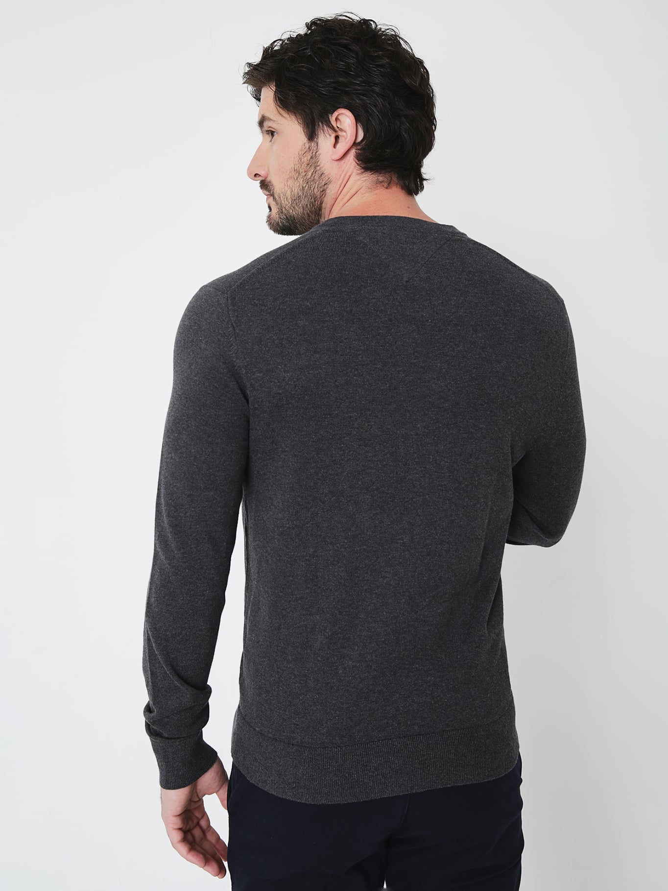 SWEATER BASICO SIGNATURE V-NECK - 2