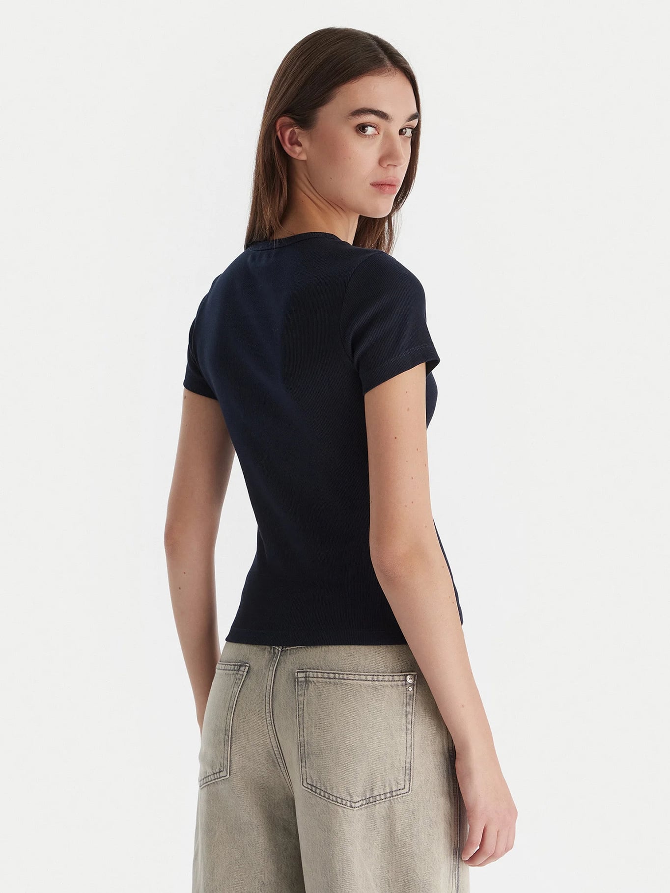 POLERA CON PARCHE SLIM FIT - 3