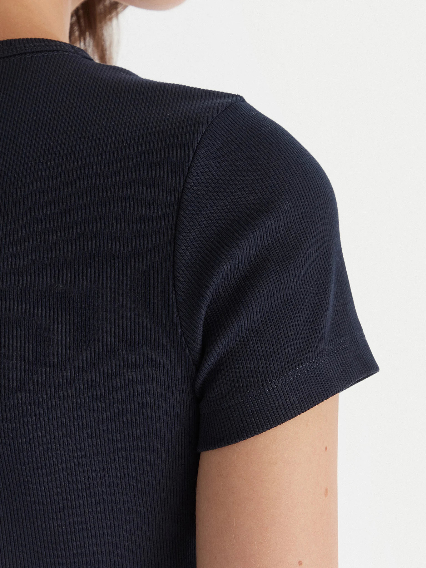 POLERA CON PARCHE SLIM FIT - 5