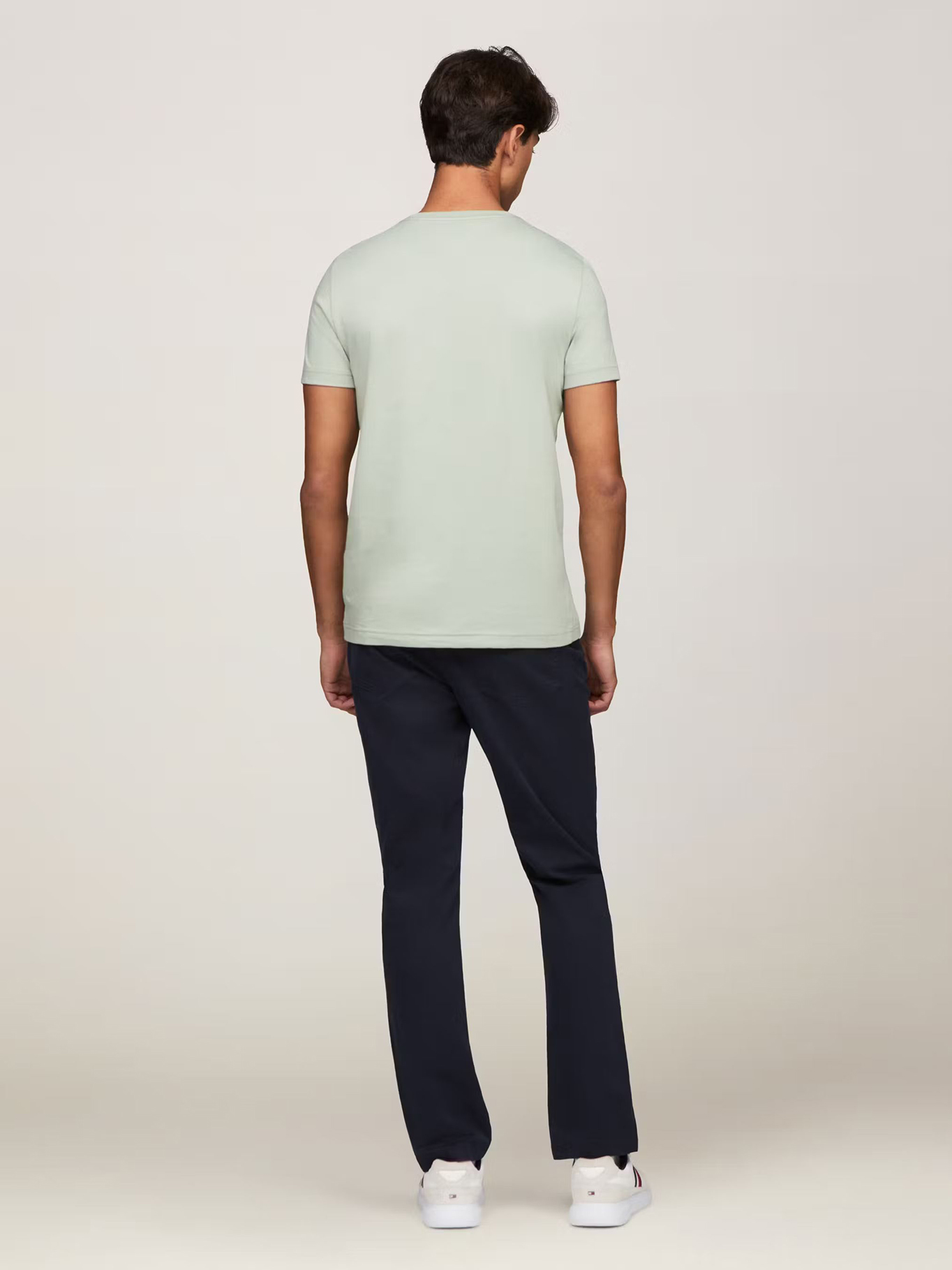 POLERA ALGODÓN HOMBRE TOMMY HILFIGER VERDE ESSENTIAL COTTON C-NECK SLIM FIT - 3