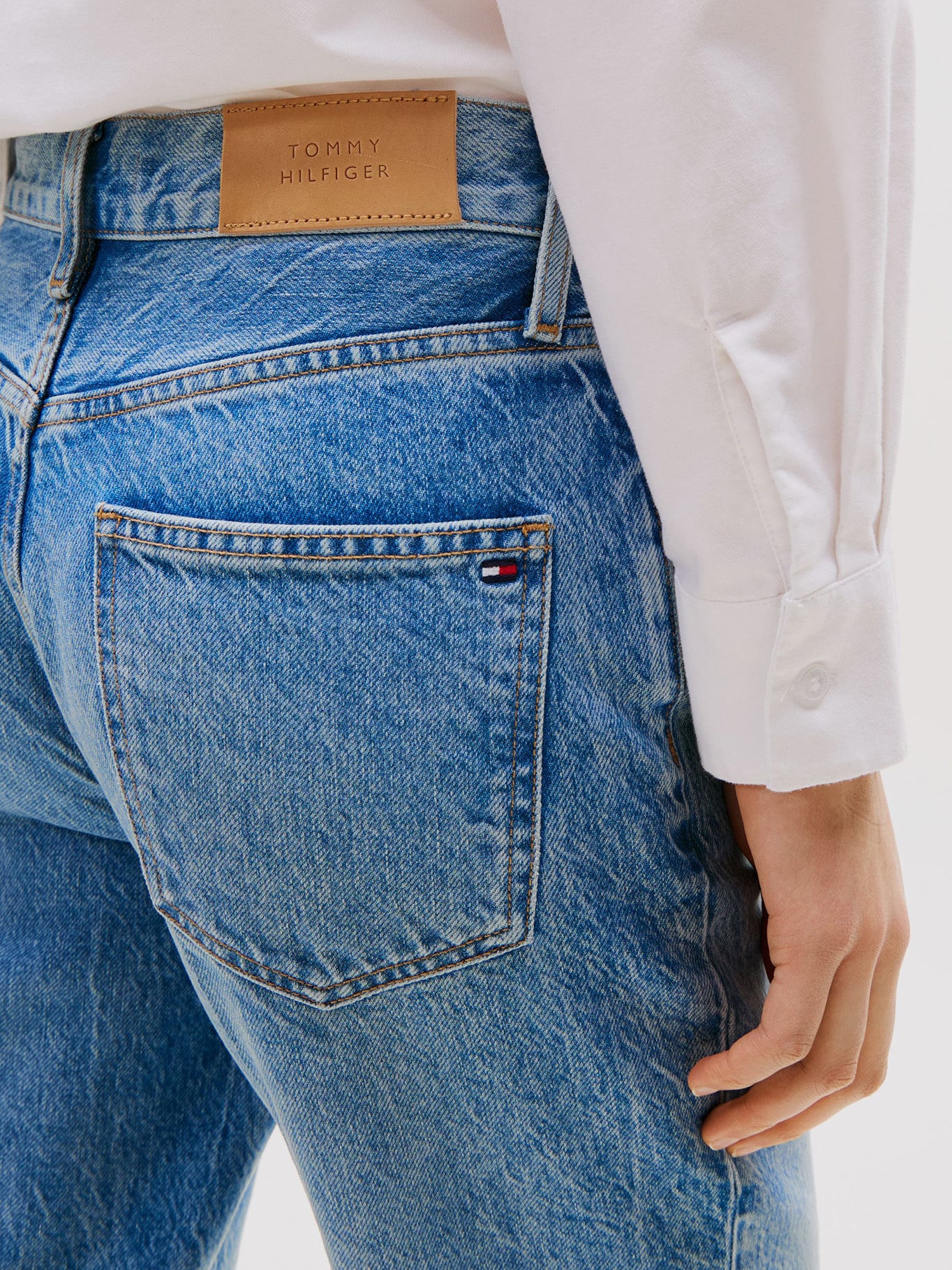 JEANS DE TALLE ALTO BOOTCUT FIT - 5