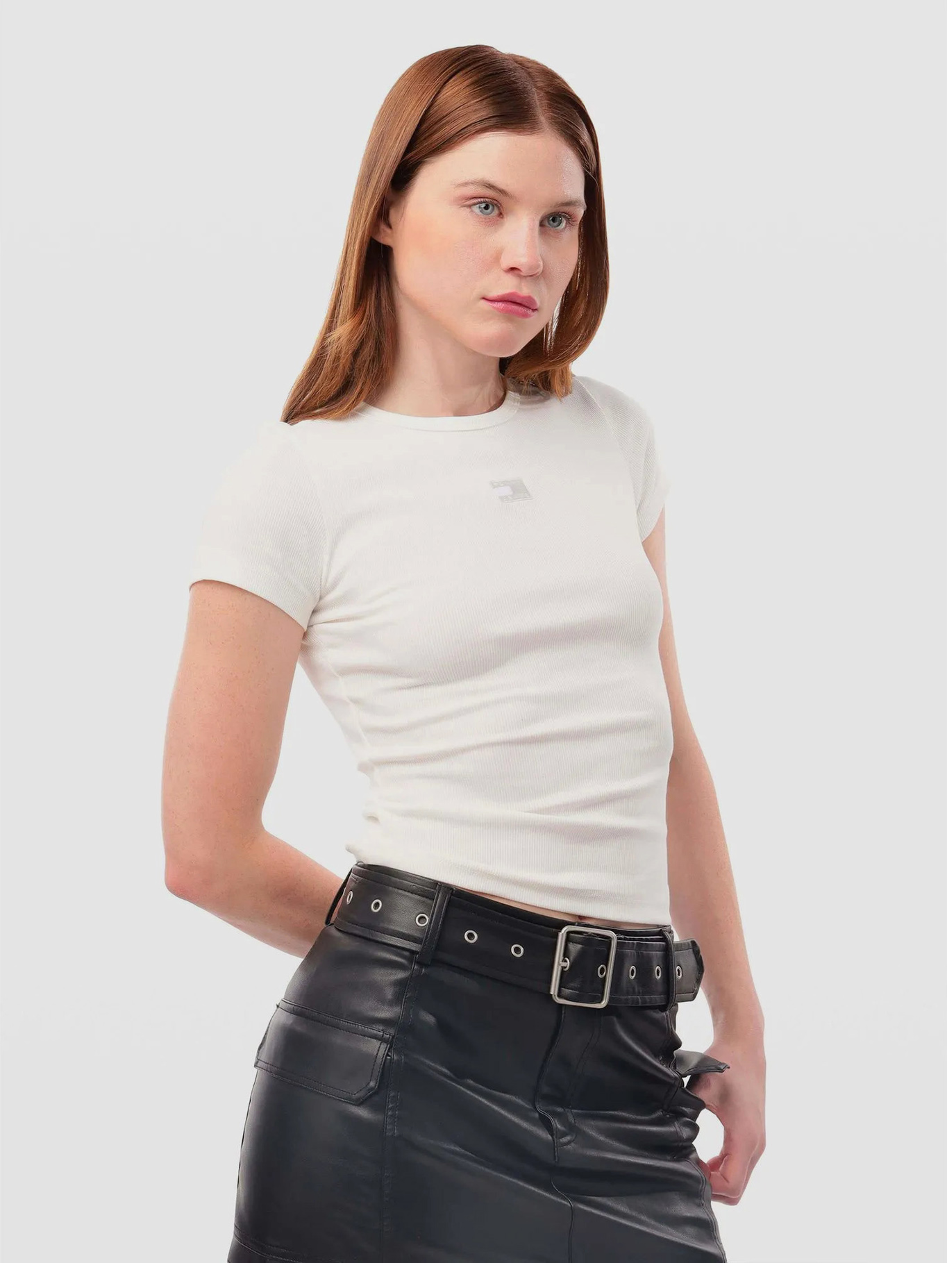 POLERA CON PARCHE SLIM FIT - 1