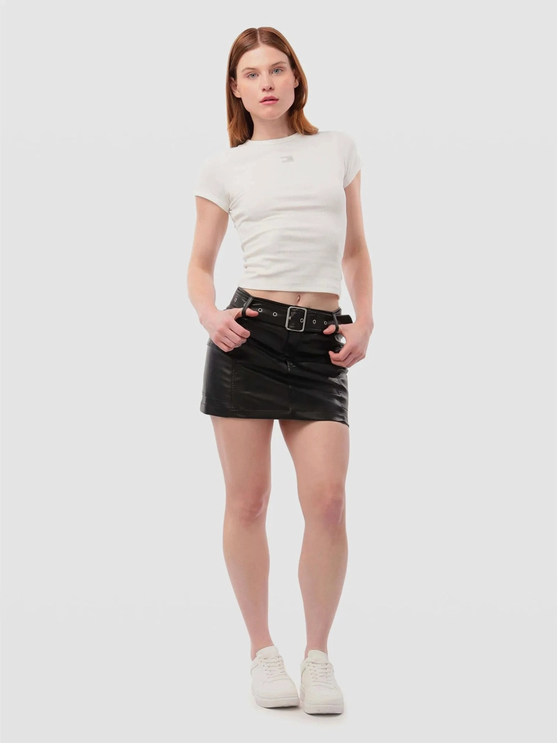 POLERA CON PARCHE SLIM FIT - 2