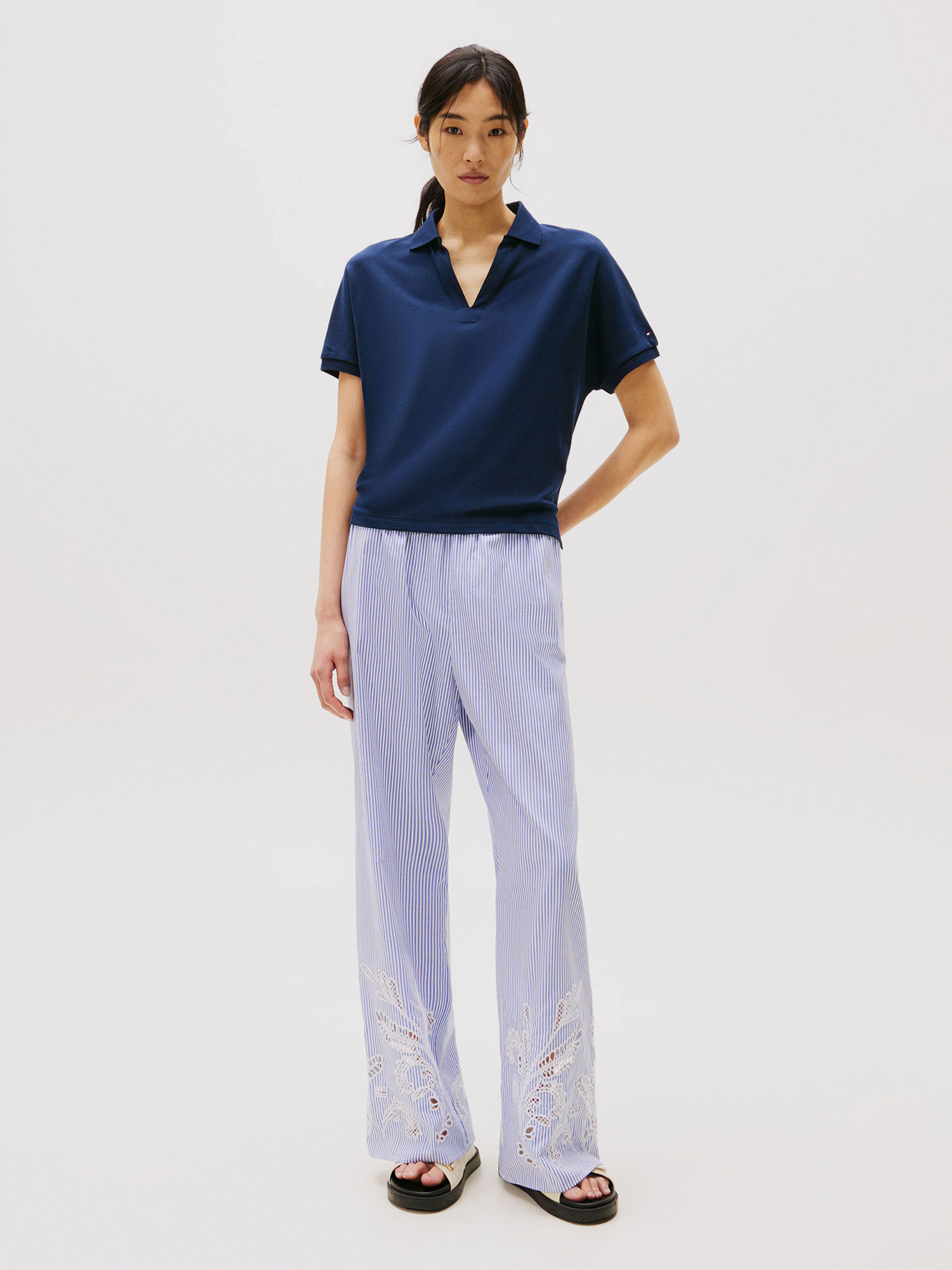 POLO SOLID CON LOGO RELAXED FIT - 2
