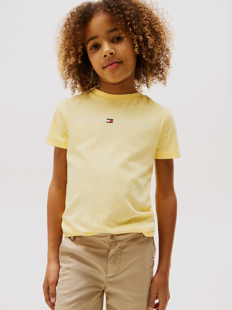 POLERA DE NIÑO ESSENTIAL CON LOGO - 1