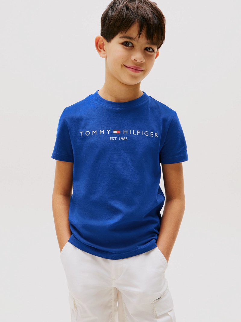 POLERA DE NIÑO ESSENTIAL CON LOGO - 1