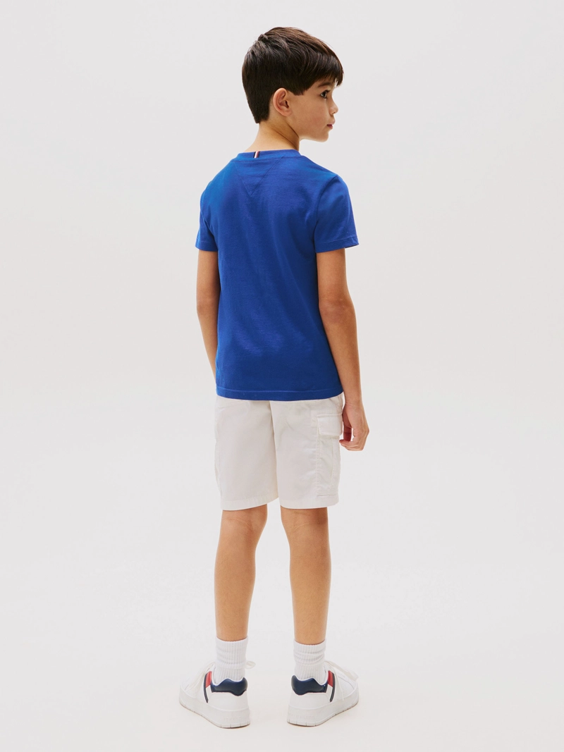 POLERA DE NIÑO ESSENTIAL CON LOGO - 3