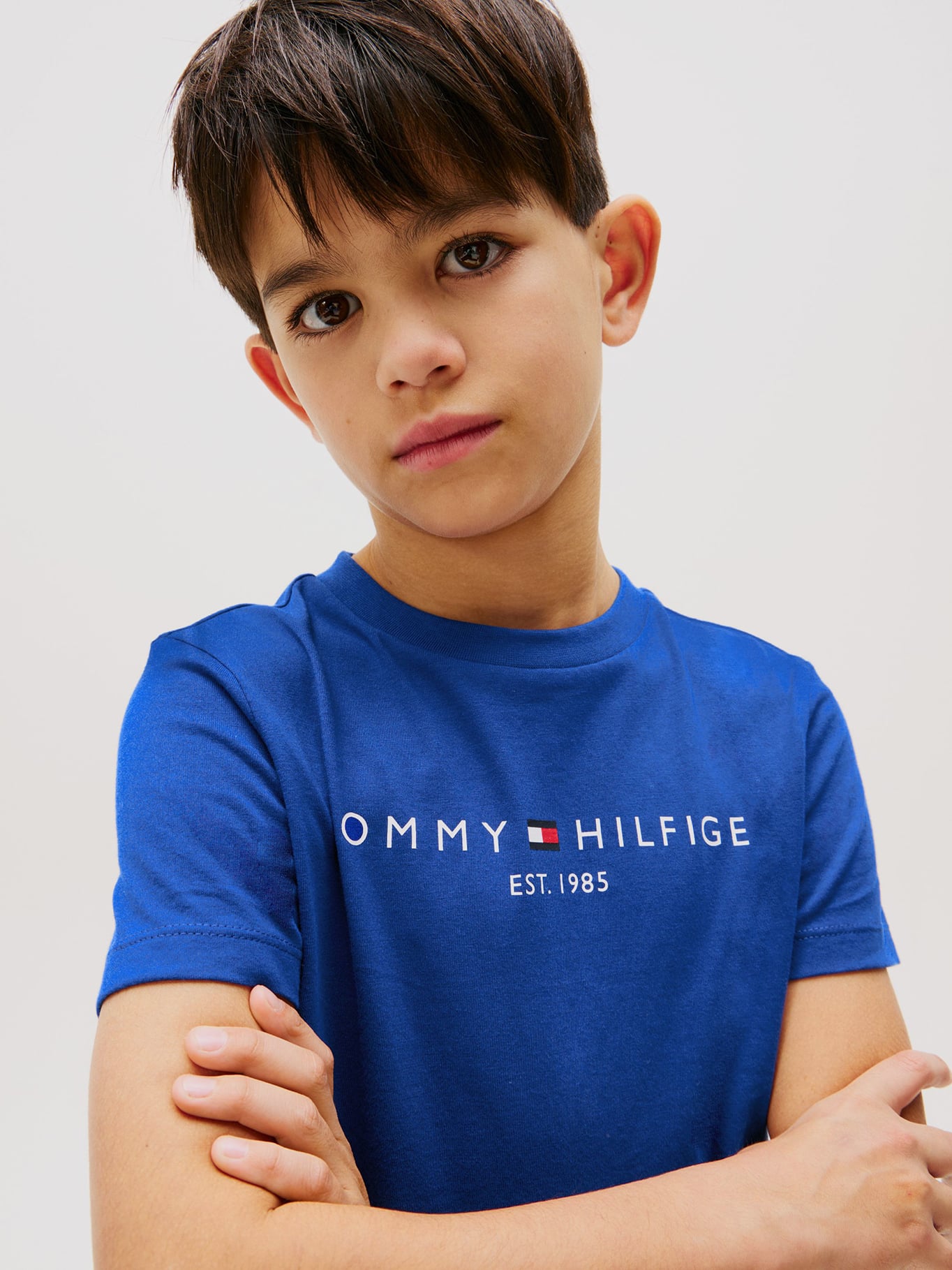 POLERA DE NIÑO ESSENTIAL CON LOGO - 4