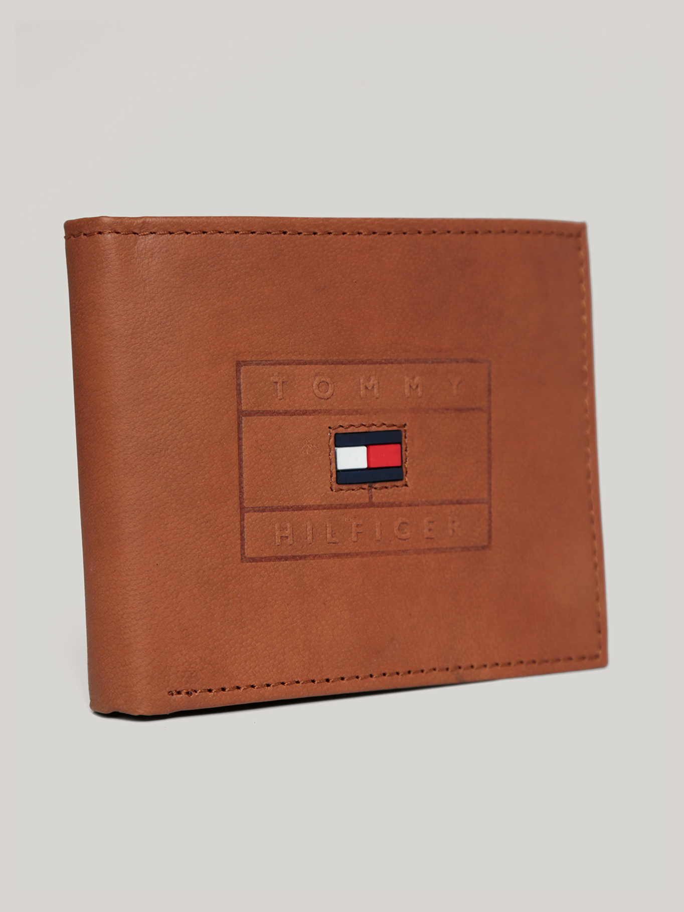 BILLETERA ESSENTIAL PASSCASE - 3