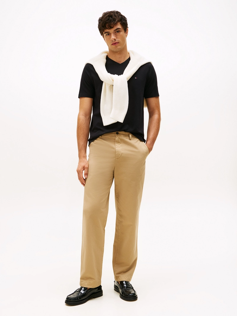 POLERA ESSENTIAL V-NECK REGULAR FIT - 2