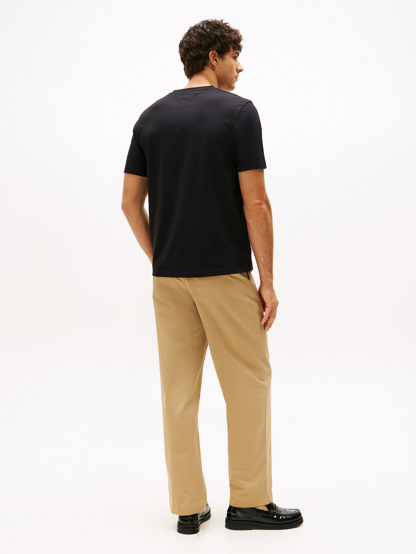 POLERA ESSENTIAL V-NECK REGULAR FIT - 3