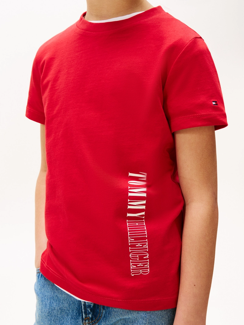 POLERA CON LOGO GRAFICO - 4