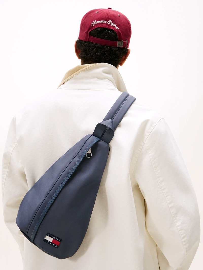 BOLSO DAILY ESSENTIAL CON LOGO - 2