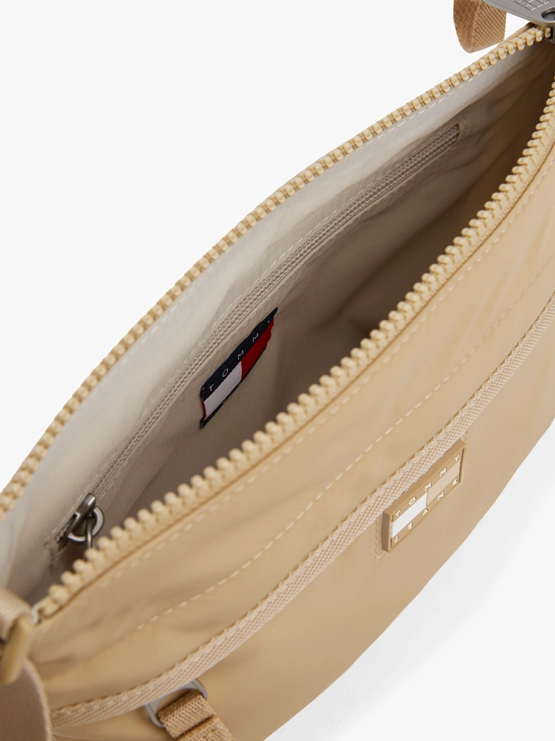 BOLSO URBAN CON LOGO ENGOMADO - 4