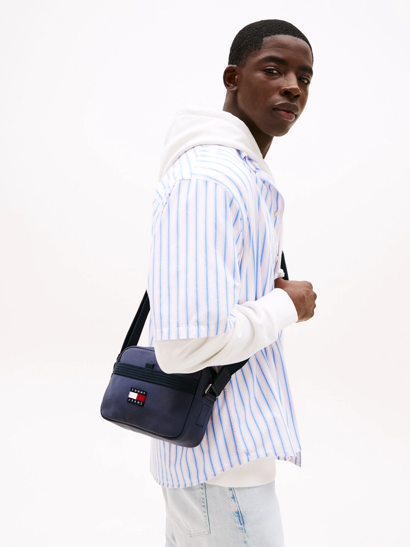 BOLSO COLLEGIATE COMPACTO CON LOGO - 2