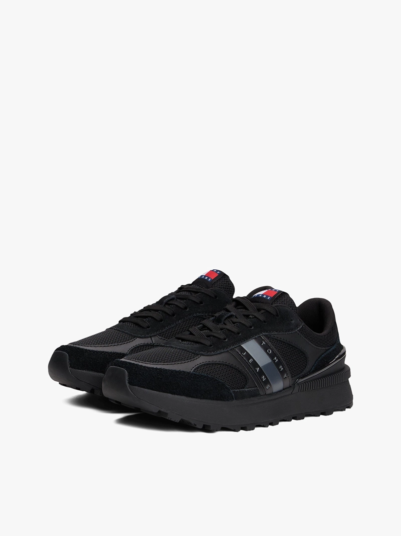 ZAPATILLAS CON SUELA DENTADA - 1