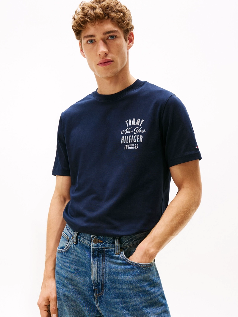 POLERA CON LOGO GRAFICO REGULAR FIT - 1