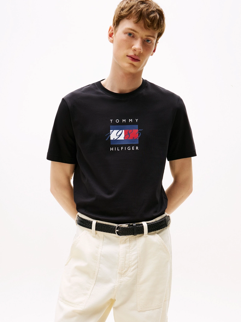 POLERA CON LOGO FLAG REGULAR FIT - 1