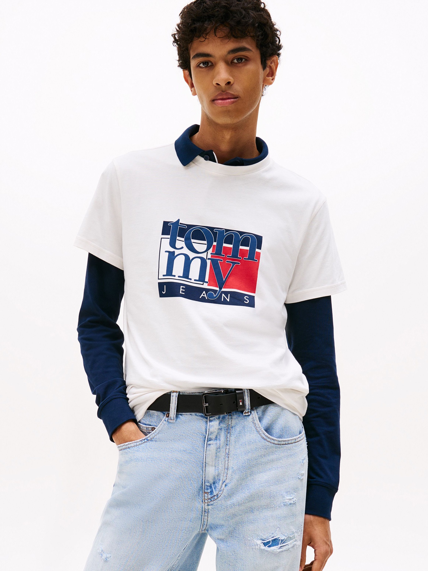 POLERA CON LOGO GRAFICO SLIM FIT - 1